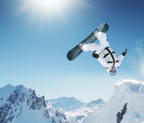 开云棋牌app -Ning回归赛场，惊险取胜首场状态亮眼，加拿大队观众沸腾！